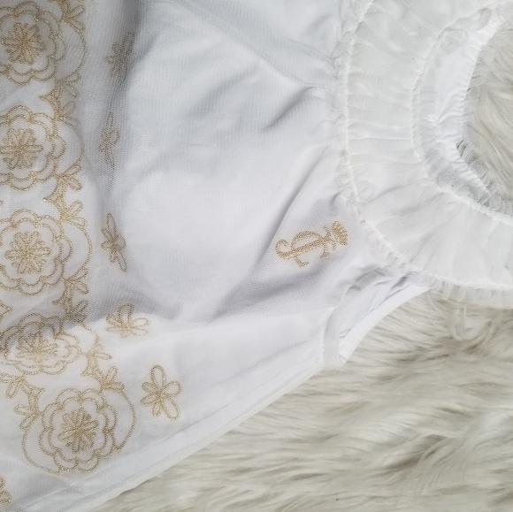 Juicy Couture Baby White Party Dress - Picture 3 of 8